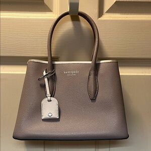 Flawed Kate Spade Ny Eva Medium satchel with cream trim Crossbody Strap/ Hangtag